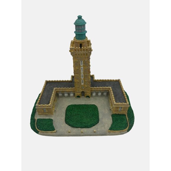 Danbury Mint "Le Cap Fréhel Lighthouse" Saint Malo France Historic Lighthouses - Picture 2 of 7
